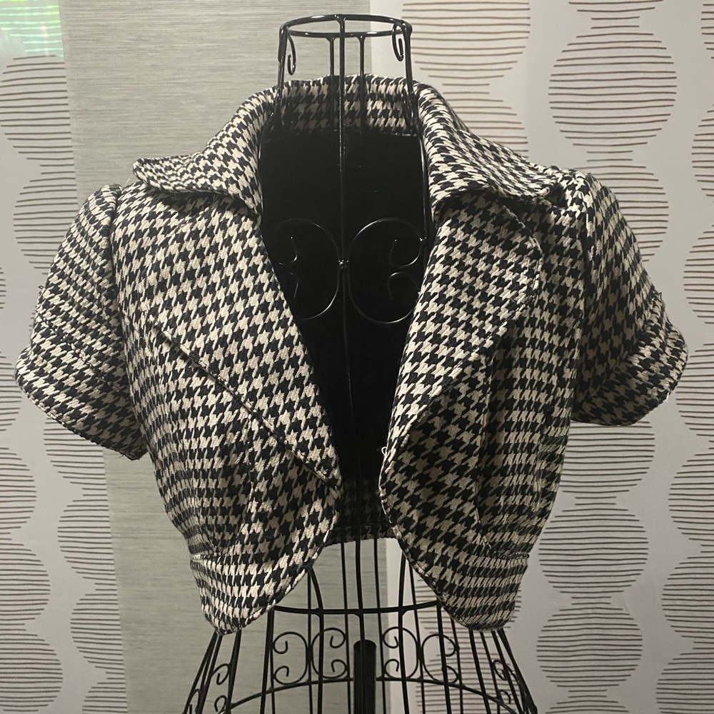 Cropped Blazer